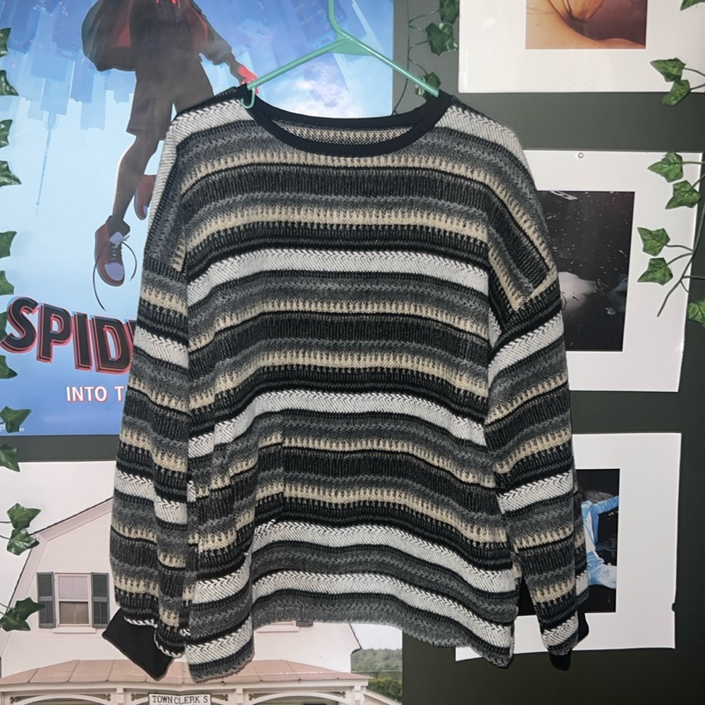 Calico Colored Sweater!🤎🤍🩶